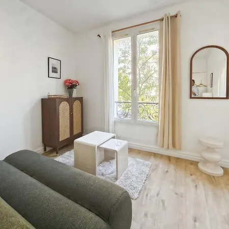 Chic Et Renove Pres Du Canal Saint Martin *