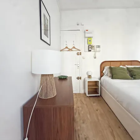 Chic Et Renove Pres Du Canal Saint Martin Apartment *
